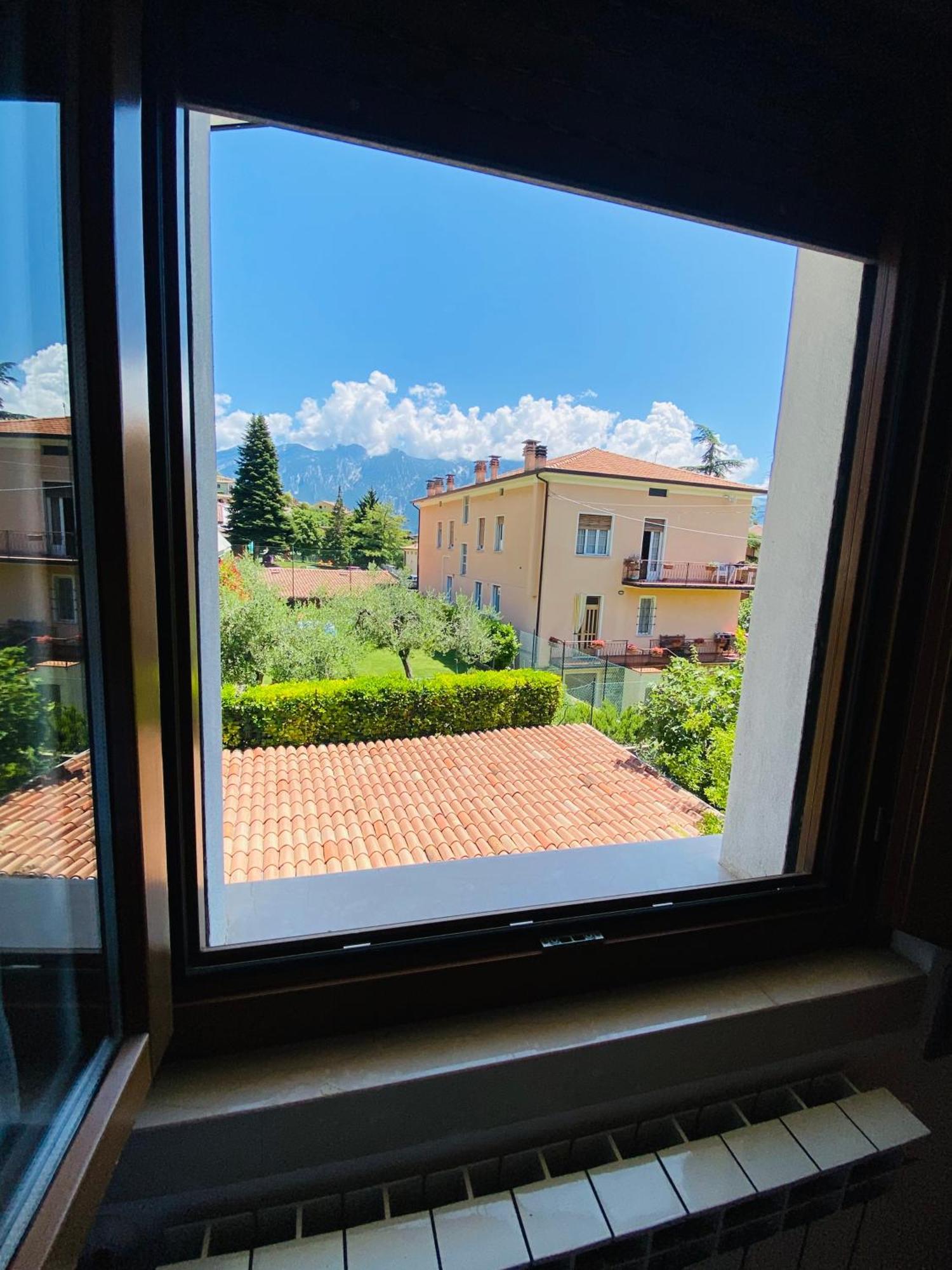Albergo Ai Tigli Tignale Exterior foto